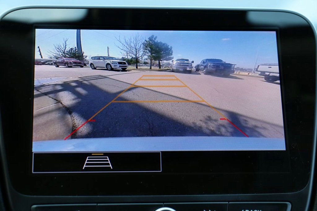 Used 2025 Chevrolet Malibu LT image 14