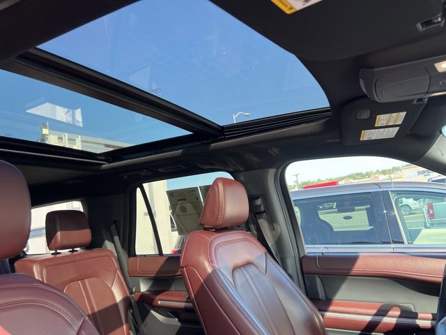 Certified 2023 Ford Expedition Limited image 35