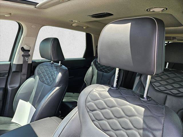 Used 2021 Hyundai Palisade Limited AWD/4WD image 17