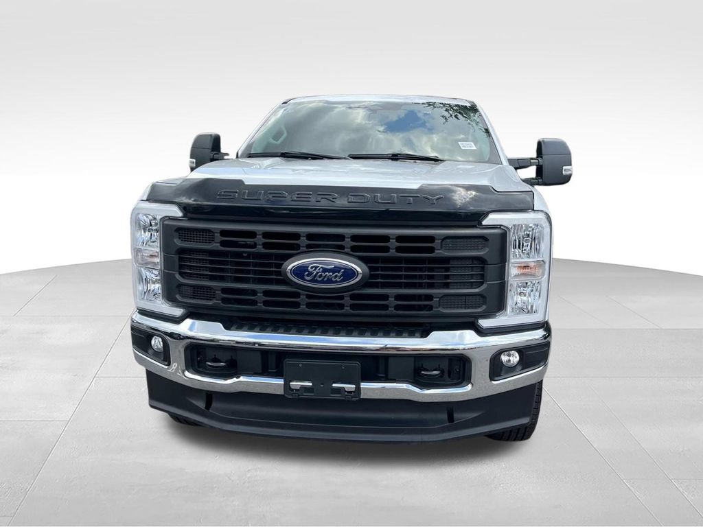 Certified 2024 Ford F250 XL w/ XL Chrome Package AWD/4WD image 9