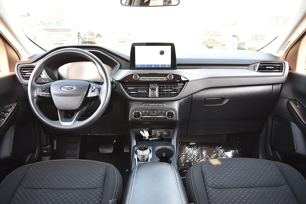 Certified 2025 Ford Escape Active AWD/4WD image 14