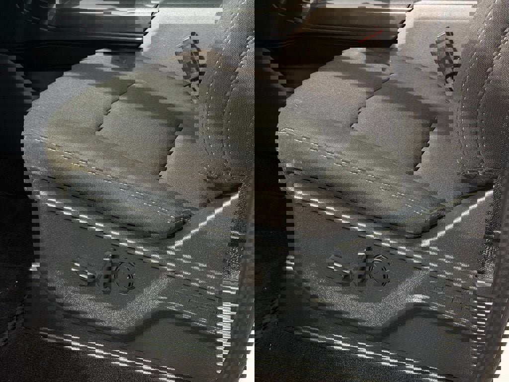 Certified 2023 Ford F150 XLT w/ Equipment Group 302A High image 29