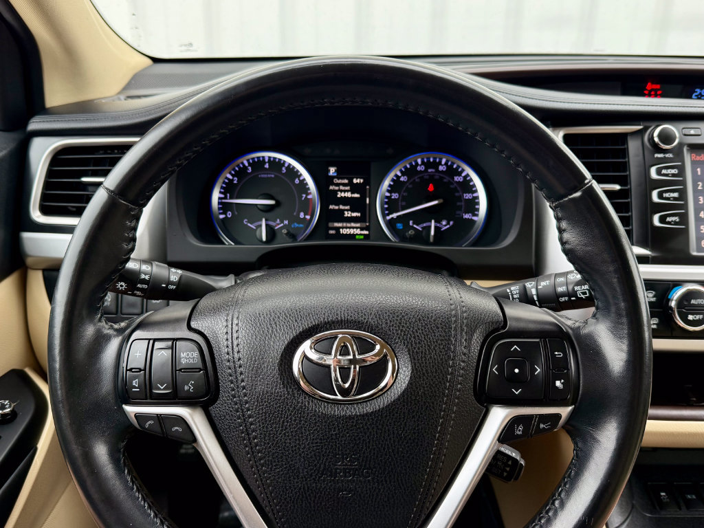 Used 2019 Toyota Highlander XLE AWD/4WD image 26