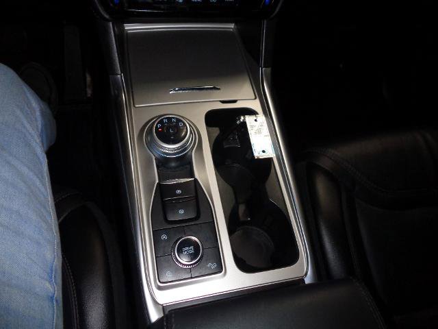 Certified 2023 Ford Explorer Platinum w/ Technology Package AWD/4WD image 14