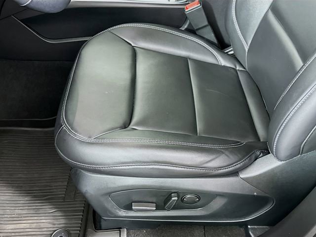 Certified 2023 Ford Explorer XLT w/ Equipment Group 202A image 28