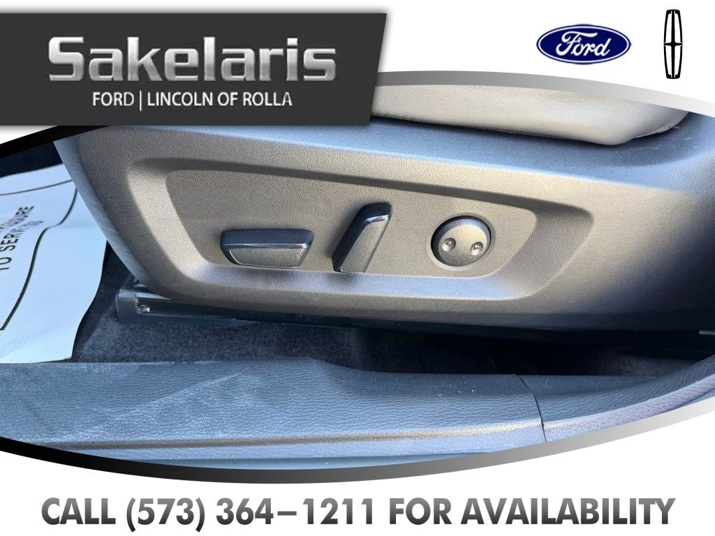 Used 2025 Mitsubishi Outlander AWD image 13
