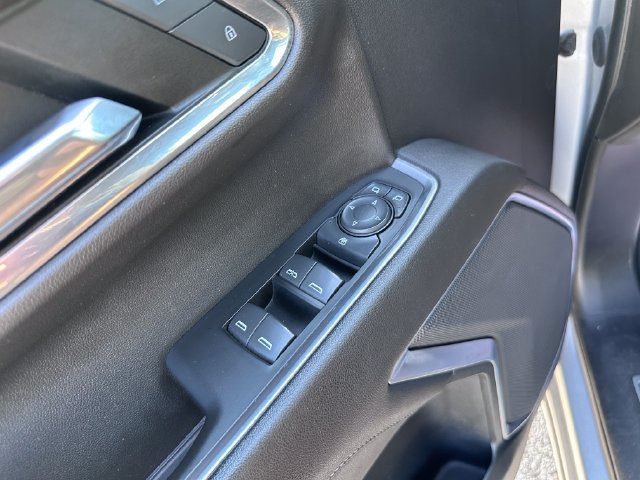 Used 2022 Chevrolet Silverado 1500 LT AWD/4WD image 19