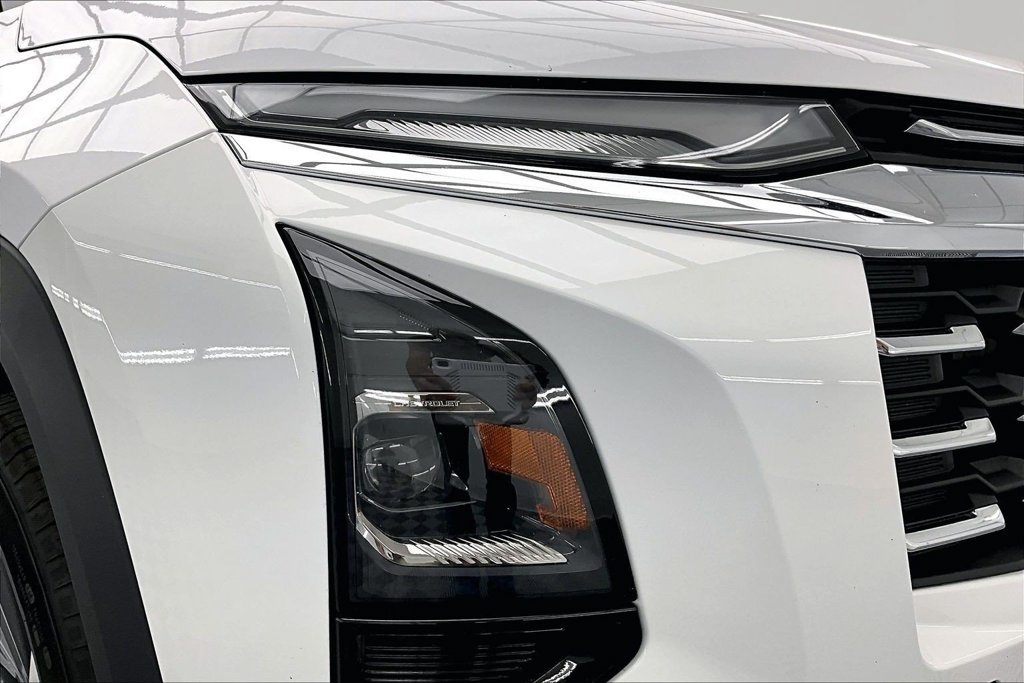Used 2026 Chevrolet Equinox LT AWD/4WD image 29