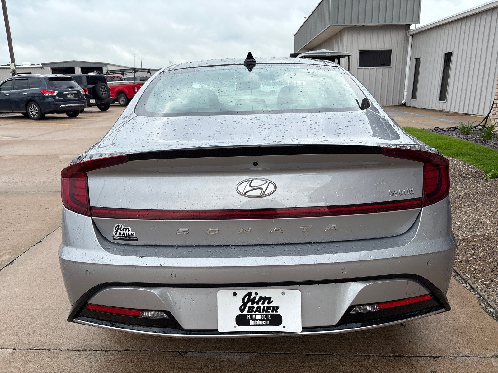 Used 2023 Hyundai Sonata Limited w/ Cargo Package FWD image 9