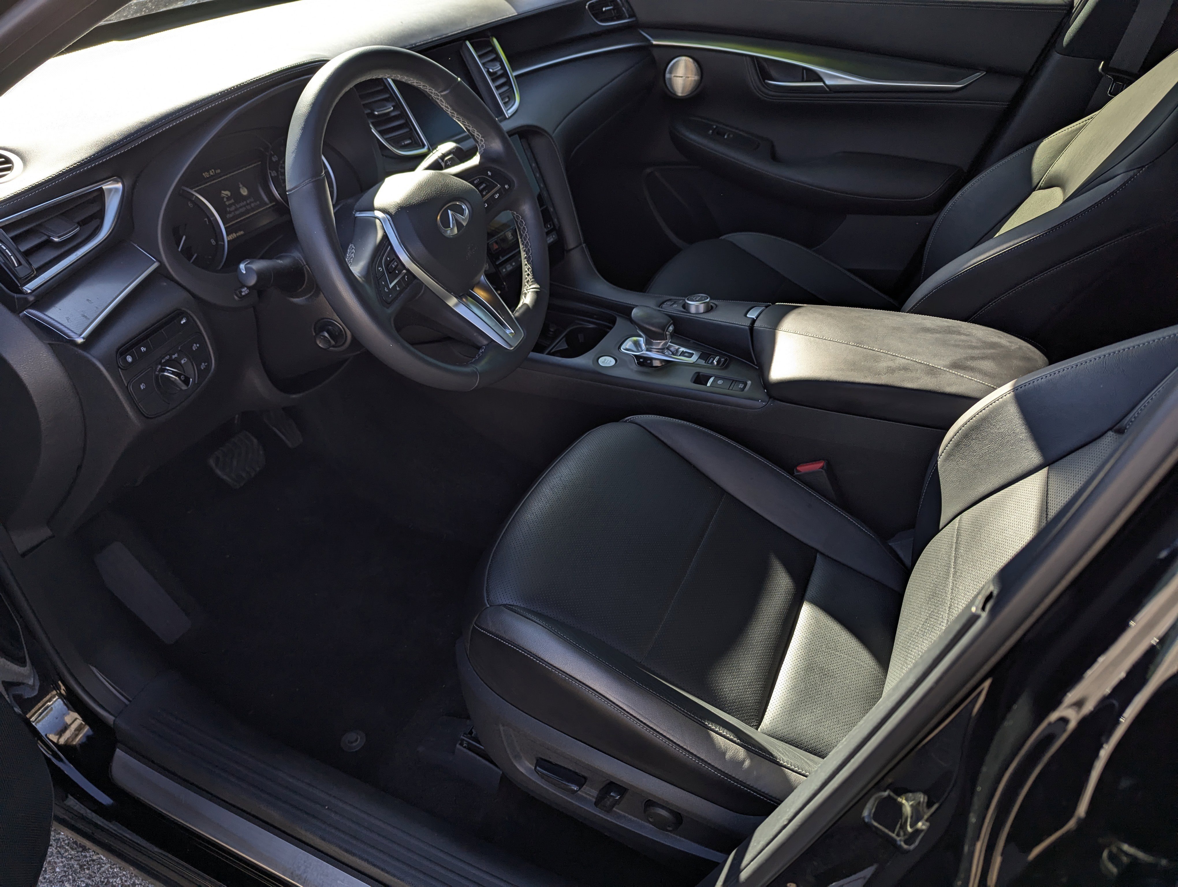 Used 2022 INFINITI QX55 Essential w/ Proassist Package image 9