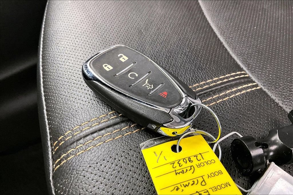Used 2023 Chevrolet Equinox Premier AWD/4WD image 11