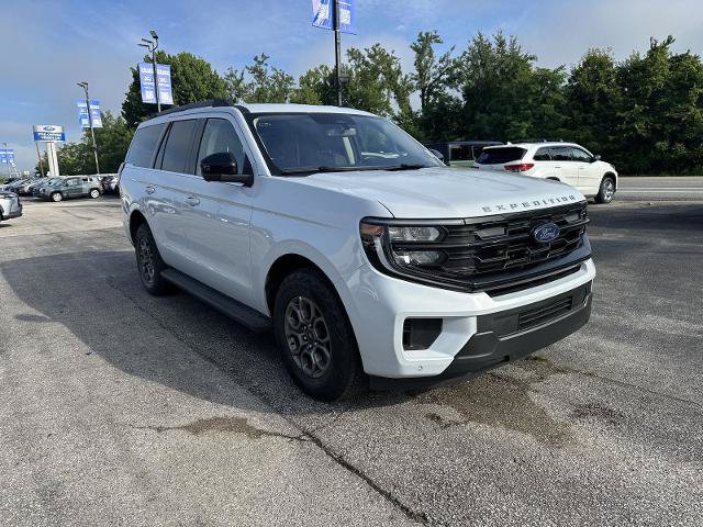 Certified 2025 Ford Expedition Active AWD/4WD image 8