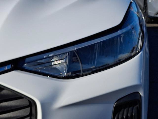 Certified 2025 Ford Escape Active AWD/4WD image 10