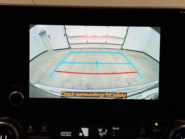 Used 2023 Toyota Highlander XLE image 28