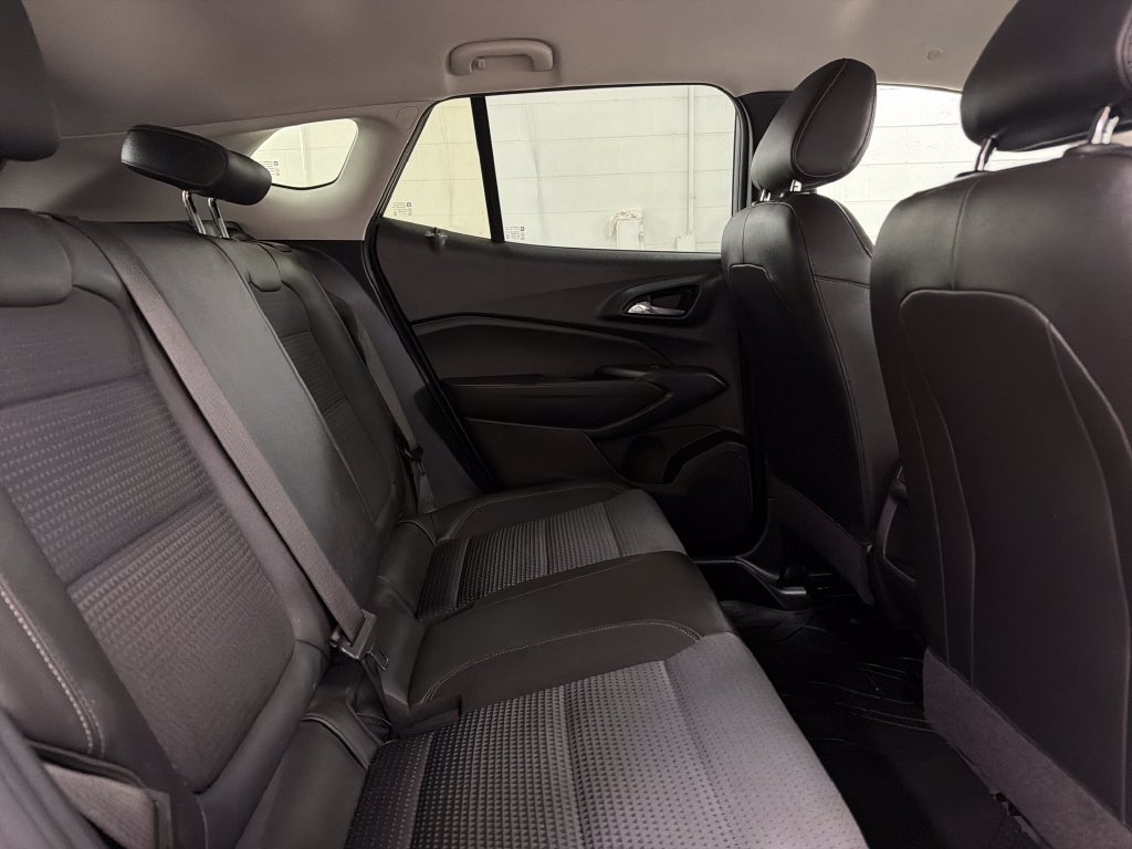 Used 2024 Chevrolet Trax LT w/ Driver Confidence Package FWD image 30