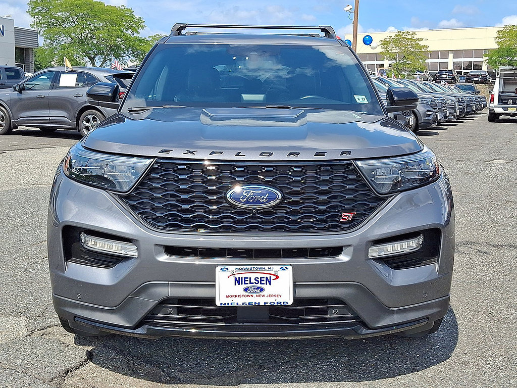Certified 2022 Ford Explorer ST w/ Equipment Group 401A AWD/4WD image 35