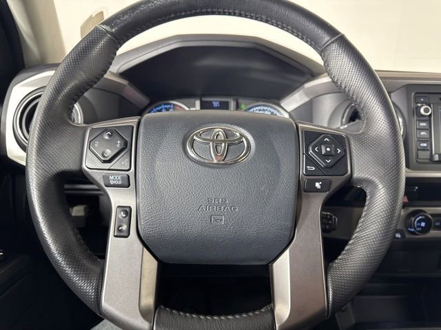 Used 2017 Toyota Tacoma SR5 w/ Tow Package AWD/4WD image 16