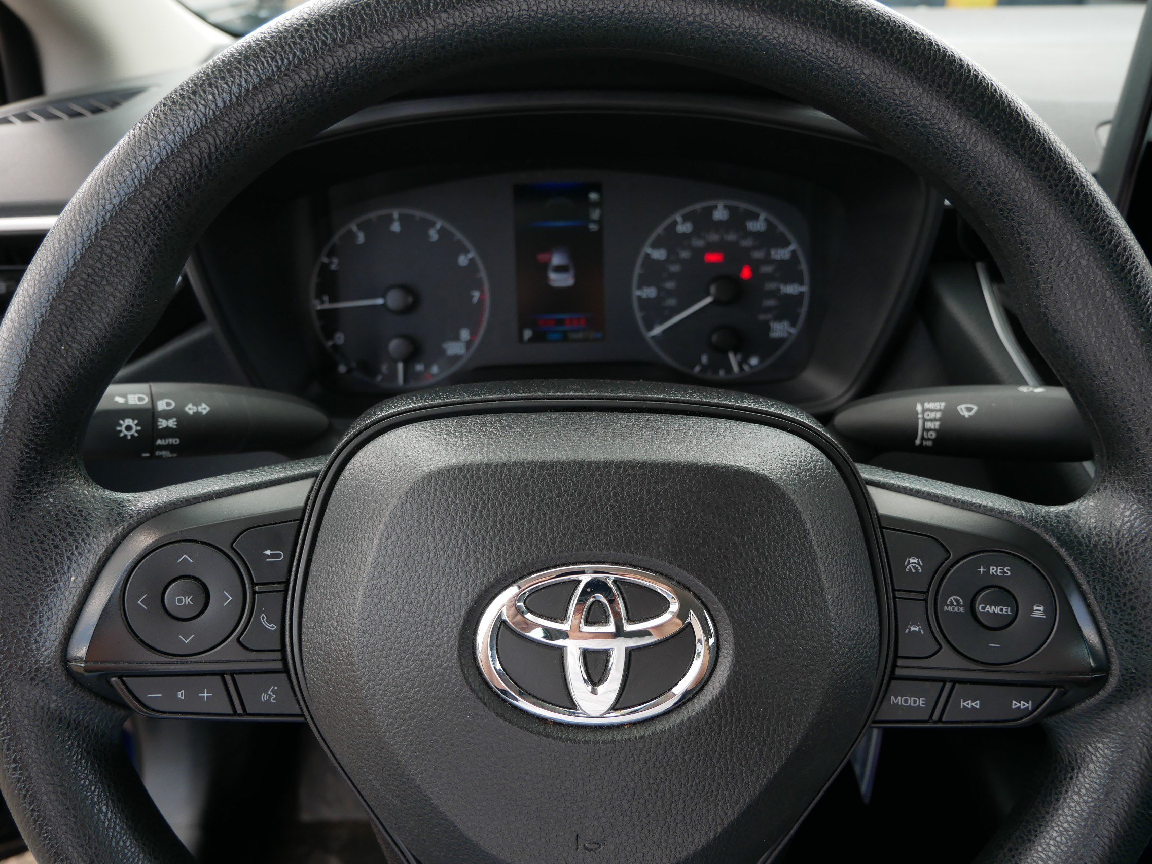 Used 2024 Toyota Corolla LE FWD image 25