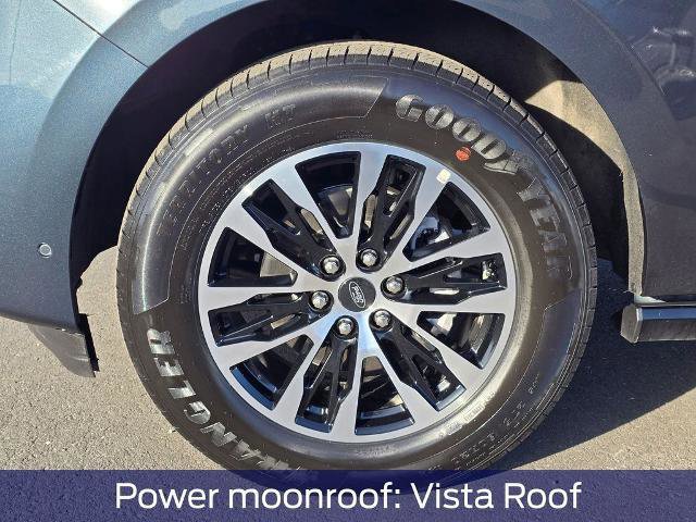 Certified 2025 Ford Expedition Max Platinum image 10