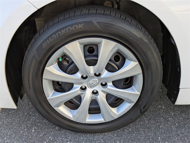 Used 2020 Toyota Corolla LE image 11