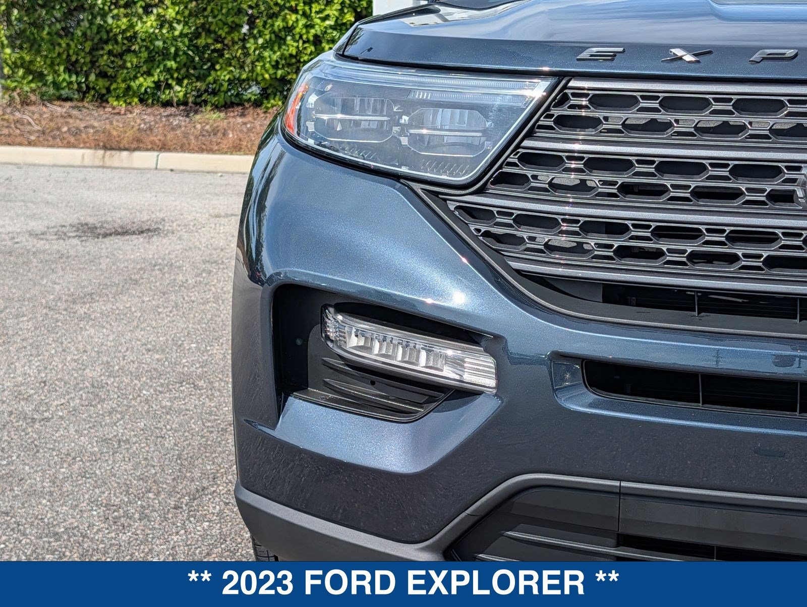Certified 2023 Ford Explorer XLT w/ Equipment Group 202A RWD image 10