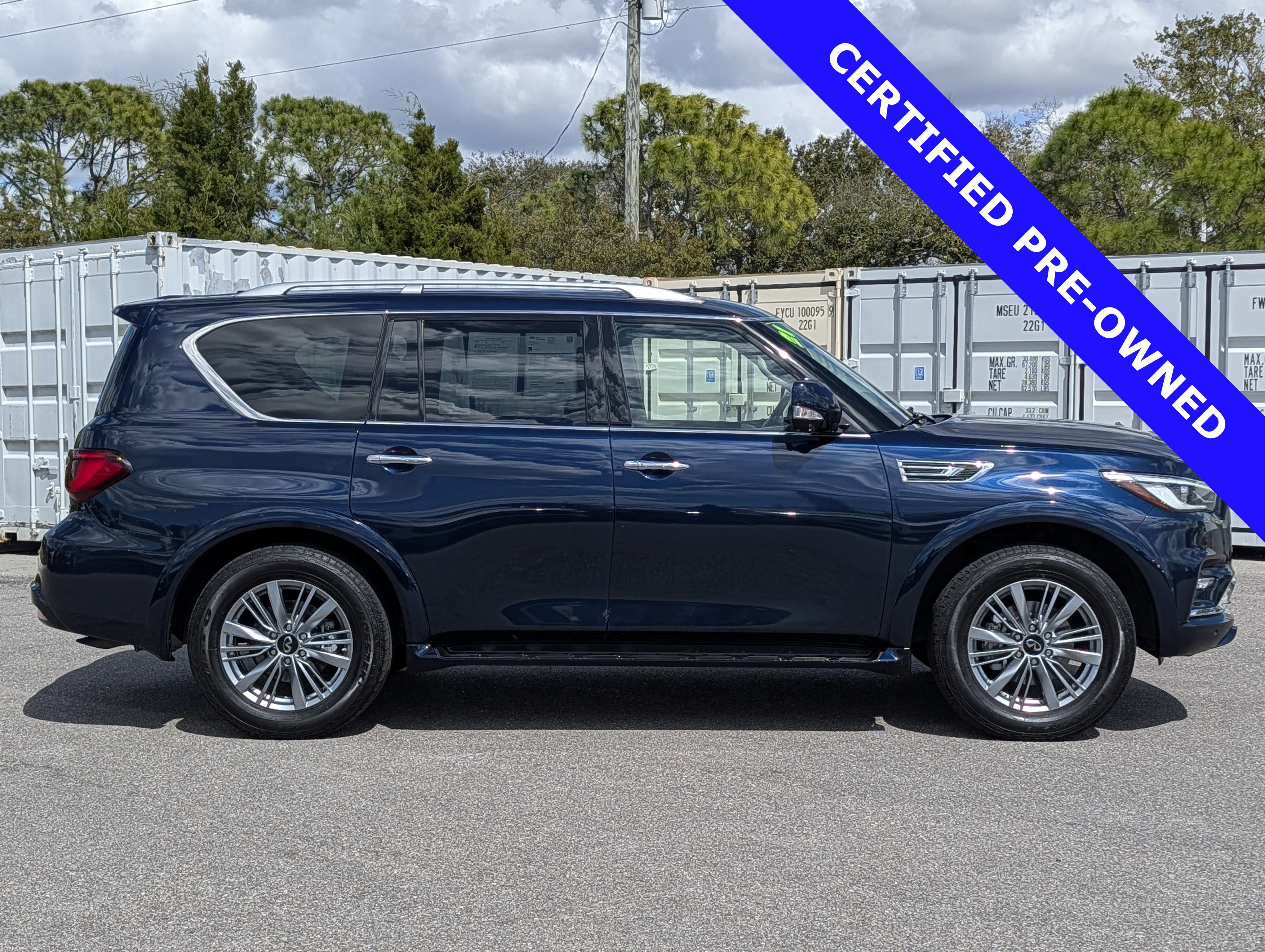 Used 2021 INFINITI QX80 Luxe image 6