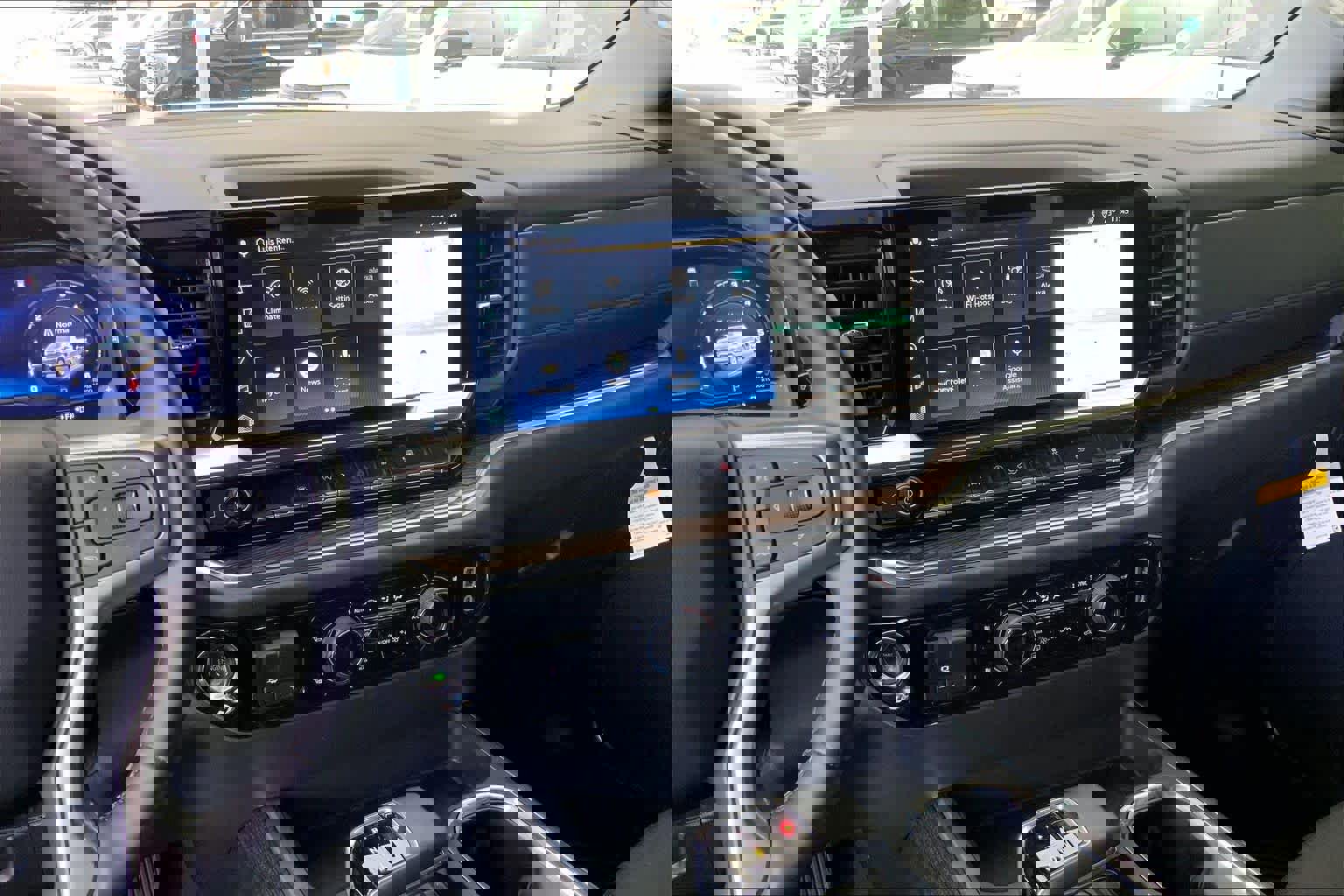 Used 2025 Chevrolet Silverado 1500 RST image 9