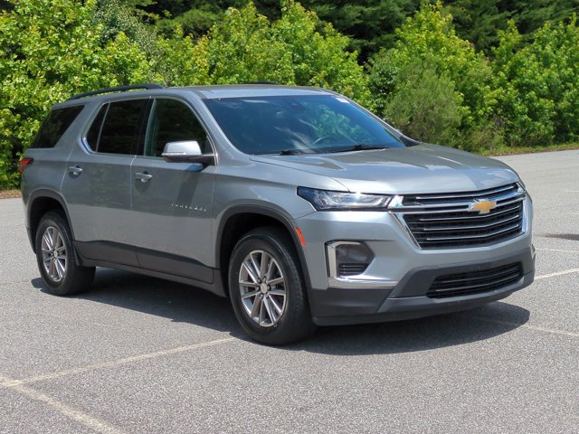 Used 2023 Chevrolet Traverse LT FWD image 1