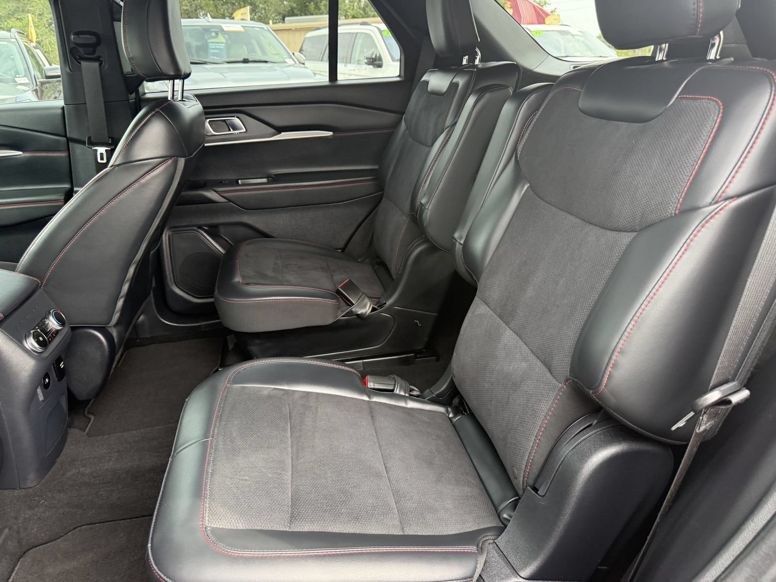 Certified 2025 Ford Explorer ST AWD/4WD image 20