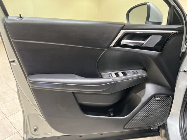 Used 2025 Mitsubishi Outlander AWD image 21