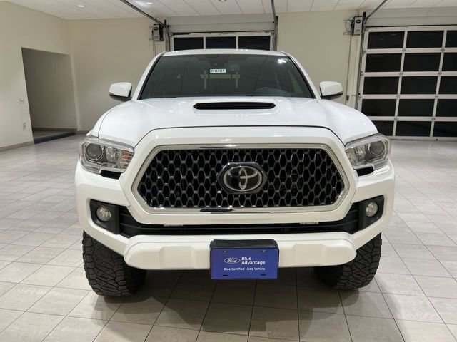 Used 2019 Toyota Tacoma TRD Sport w/ Technology Package AWD/4WD image 8
