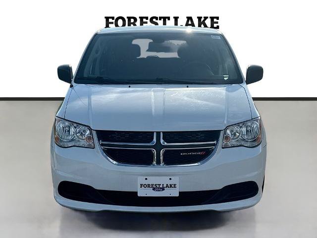 Used 2019 Dodge Grand Caravan SE w/ UConnect Hands-Free Group FWD image 2