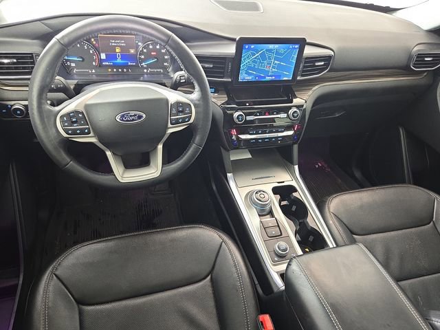Certified 2022 Ford Explorer Limited w/ Equipment Group 301A image 12