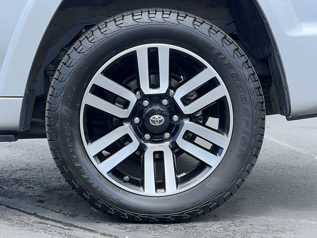 Used 2019 Toyota 4Runner Limited AWD/4WD image 14