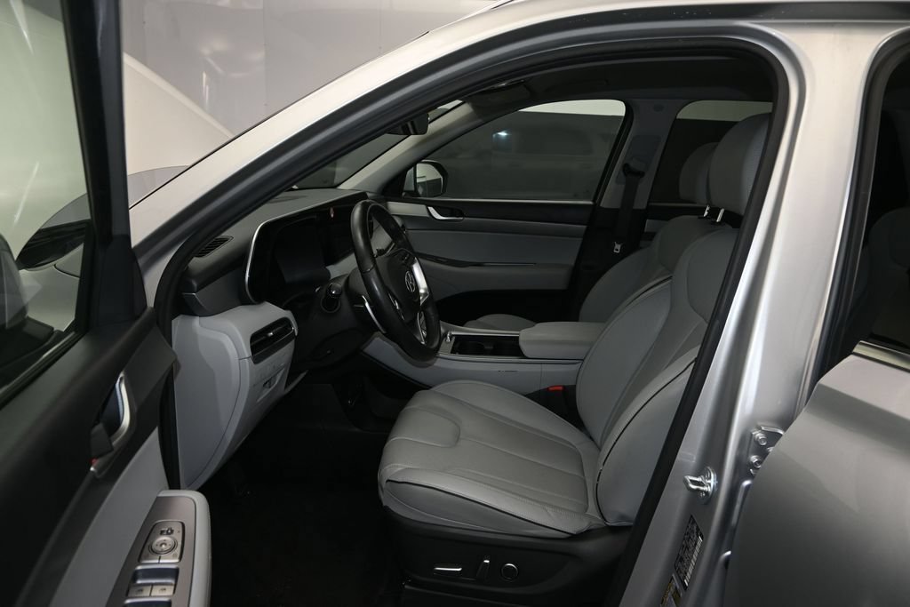 Used 2024 Hyundai Palisade SEL FWD image 17