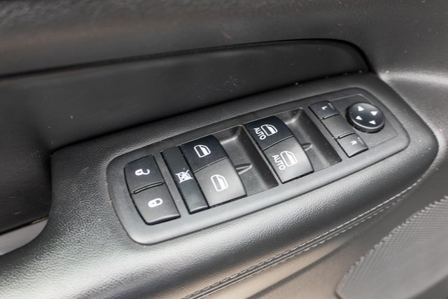 Used 2018 Jeep Grand Cherokee Laredo AWD/4WD image 17