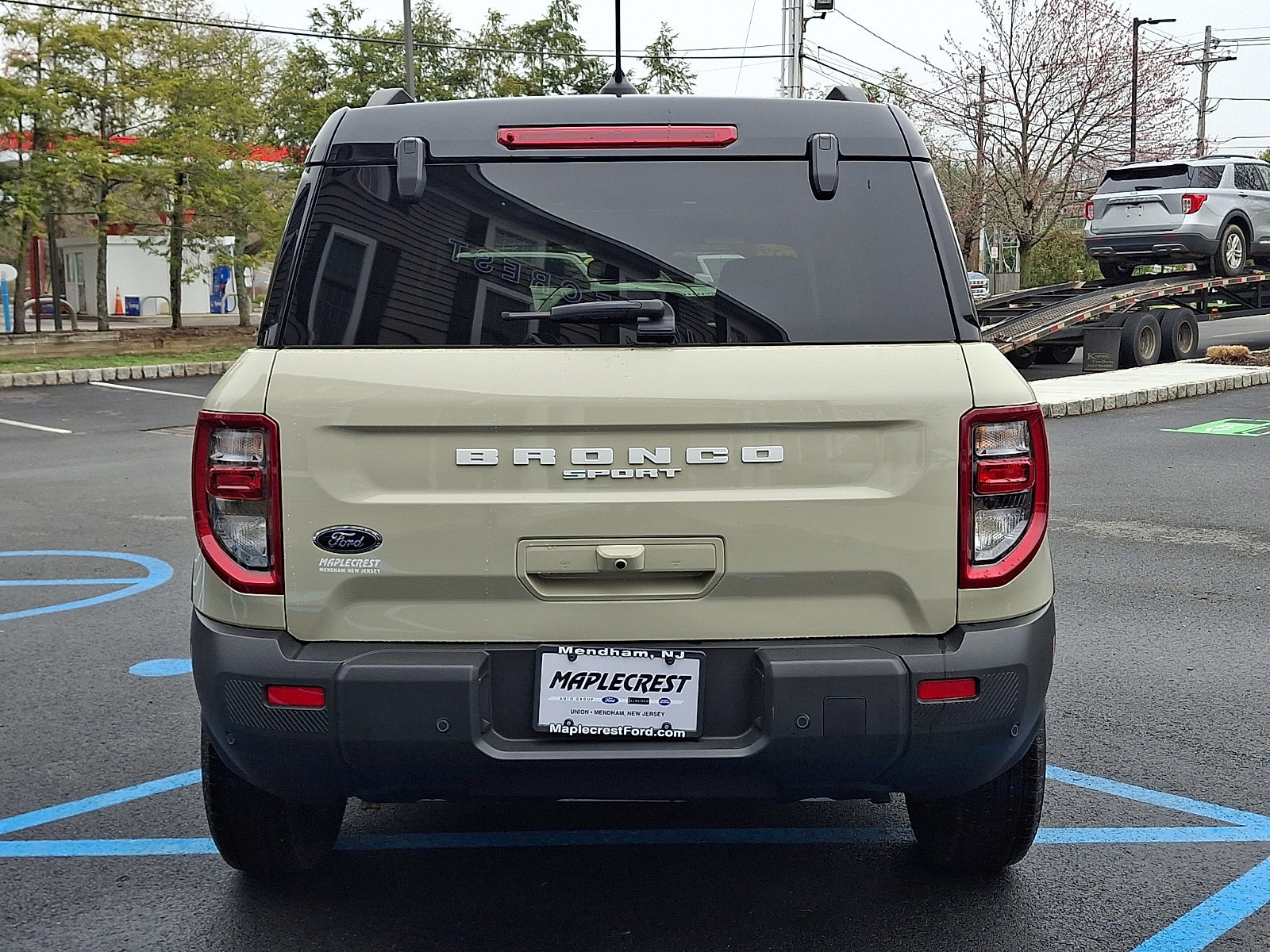 Certified 2025 Ford Bronco Sport Outer Banks w/ Outer Banks Tech Package+ AWD/4WD image 3
