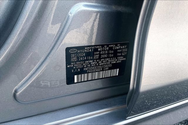 Used 2025 Genesis G70 2.5T AWD/4WD image 31