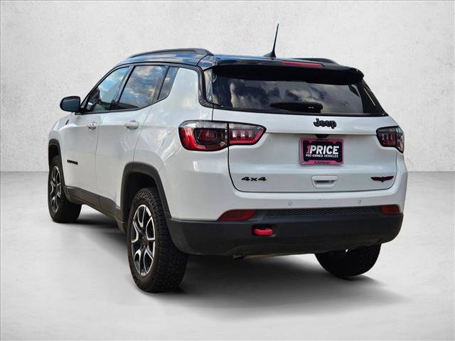 Used 2025 Jeep Compass Trailhawk AWD/4WD image 7