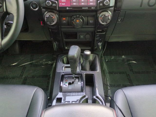 Used 2022 Toyota 4Runner TRD Off-Road Premium AWD/4WD image 21
