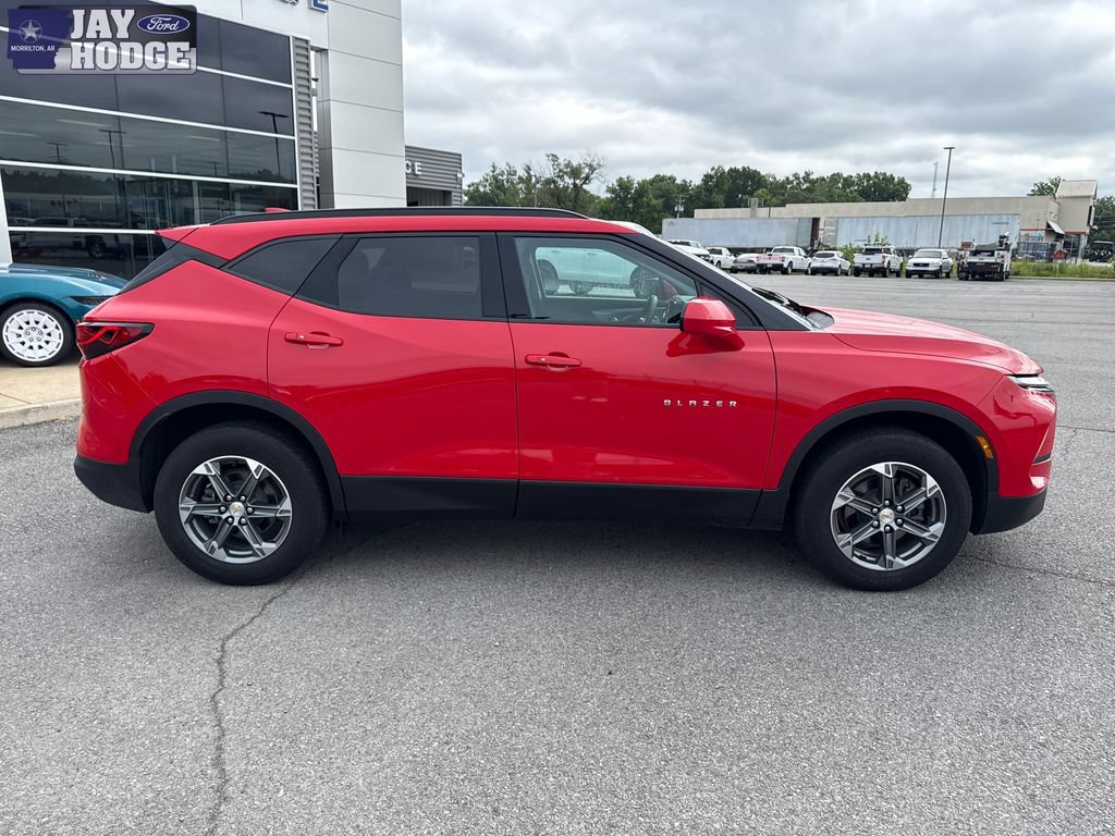 Used 2024 Chevrolet Blazer LT w/ Convenience Package FWD image 9