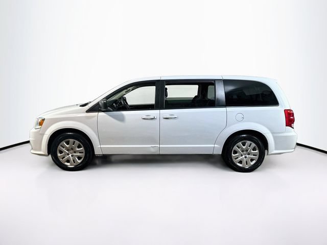 Used 2018 Dodge Grand Caravan SE FWD image 5