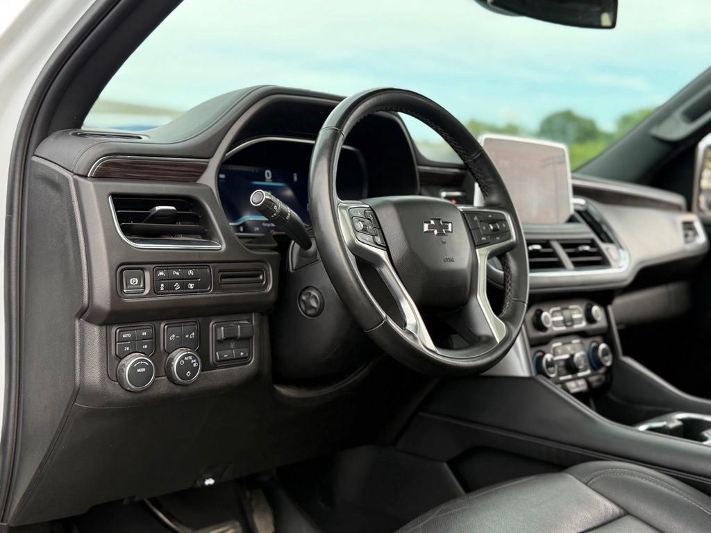 Used 2024 Chevrolet Tahoe Z71 w/ Luxury Package AWD/4WD image 14