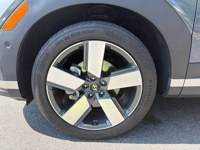 Used 2024 Hyundai Santa Fe Limited FWD image 13