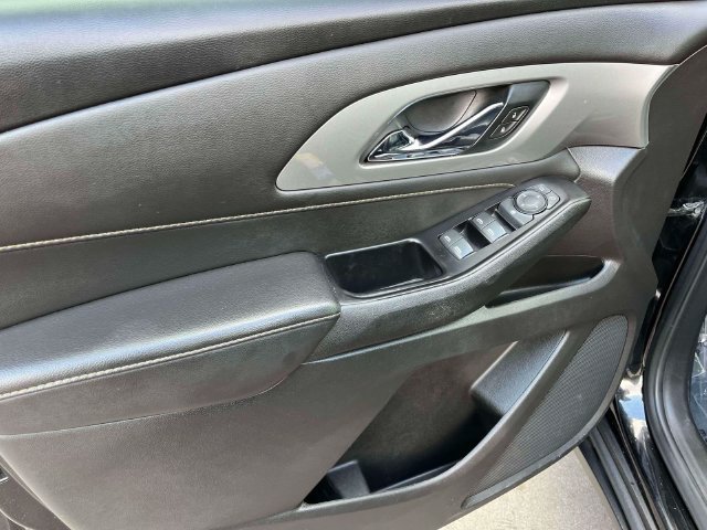 Used 2020 Chevrolet Traverse LS FWD image 26