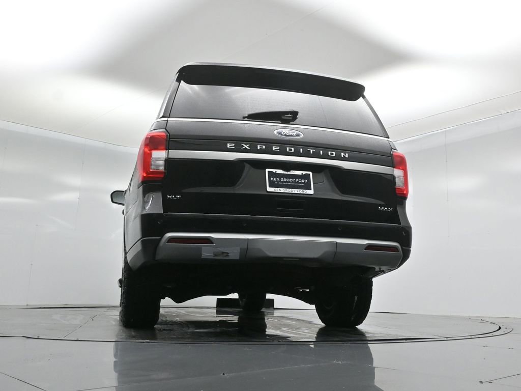 Certified 2024 Ford Expedition Max XLT image 16