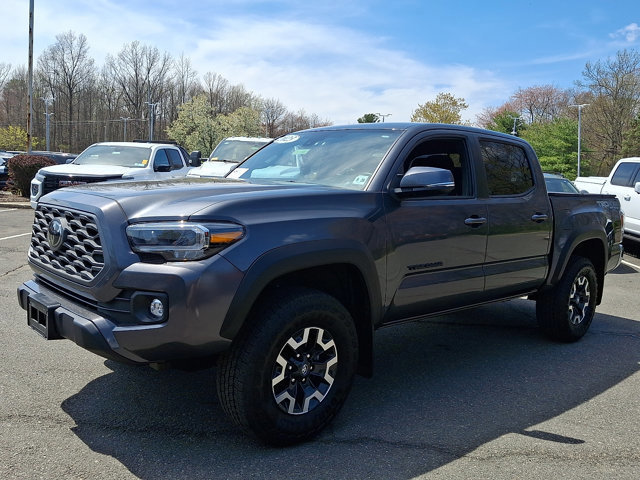 Used 2023 Toyota Tacoma TRD Off-Road w/ Black Out Package (TMS) AWD/4WD image 11