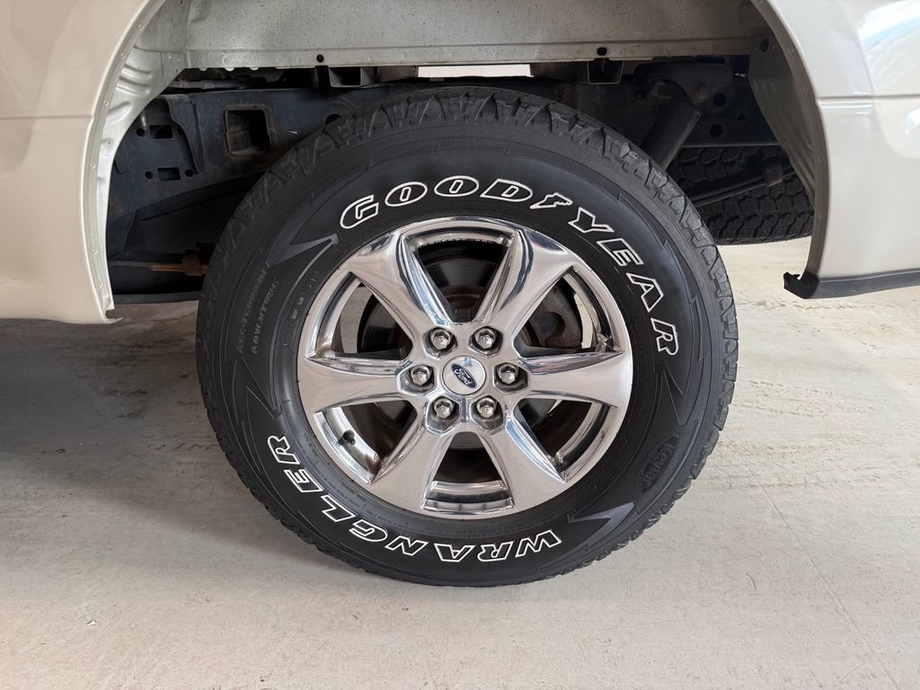 Certified 2018 Ford F150 XLT w/ Equipment Group 302A Luxury AWD/4WD image 32