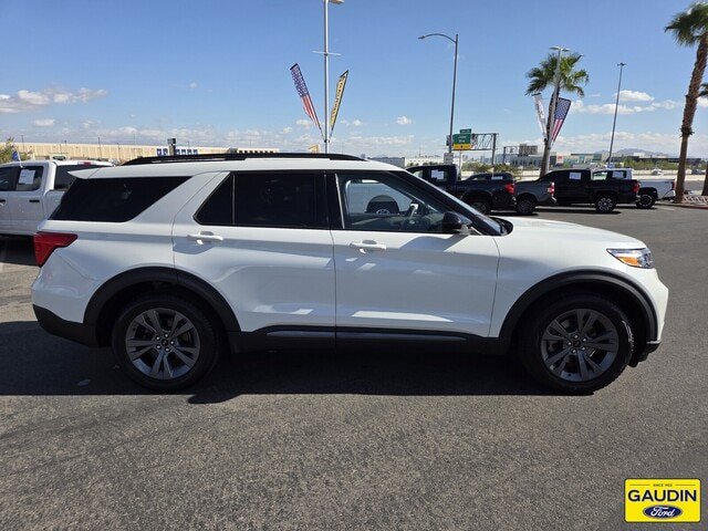 Certified 2023 Ford Explorer XLT w/ Equipment Group 202A RWD image 8