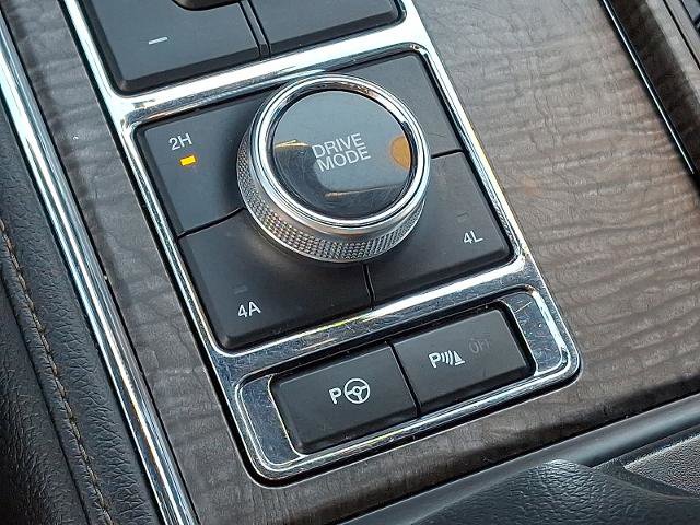 Certified 2021 Ford Expedition Max Limited image 28